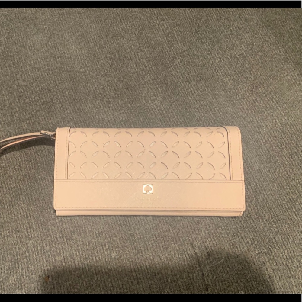 Light Pink Kate Spade Wallet With Wrist Strap Gem